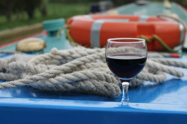 Cocktail à bord ! pour votre EVG à Paris | Enterrement de vie de garçon
