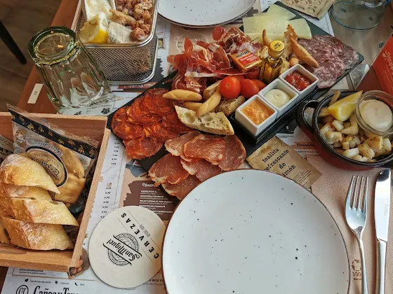 Tapas Crawl pour votre EVG à Lisbonne | Enterrement de vie de garçon